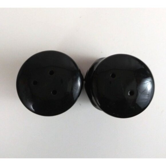 Vintage Route 66 Black Round Ceramic Salt & Pepper Shakers - Picture 5 of 6